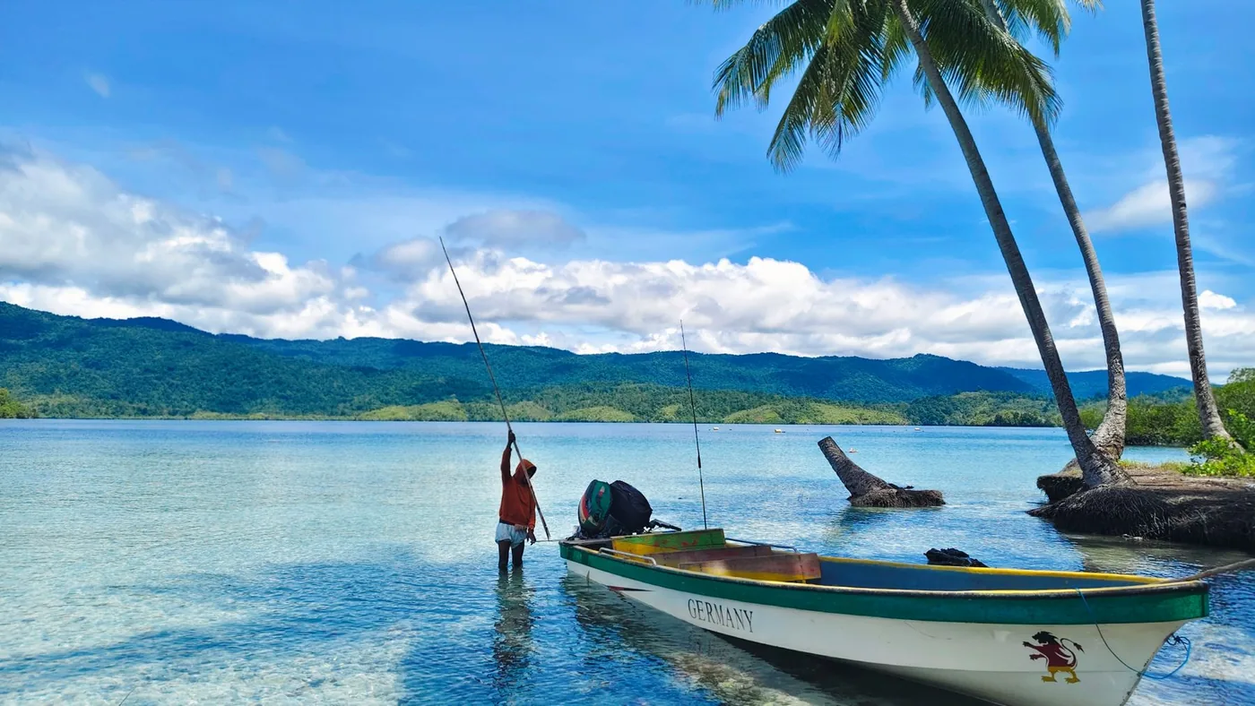 Paseo con guía: pesca y snorkel